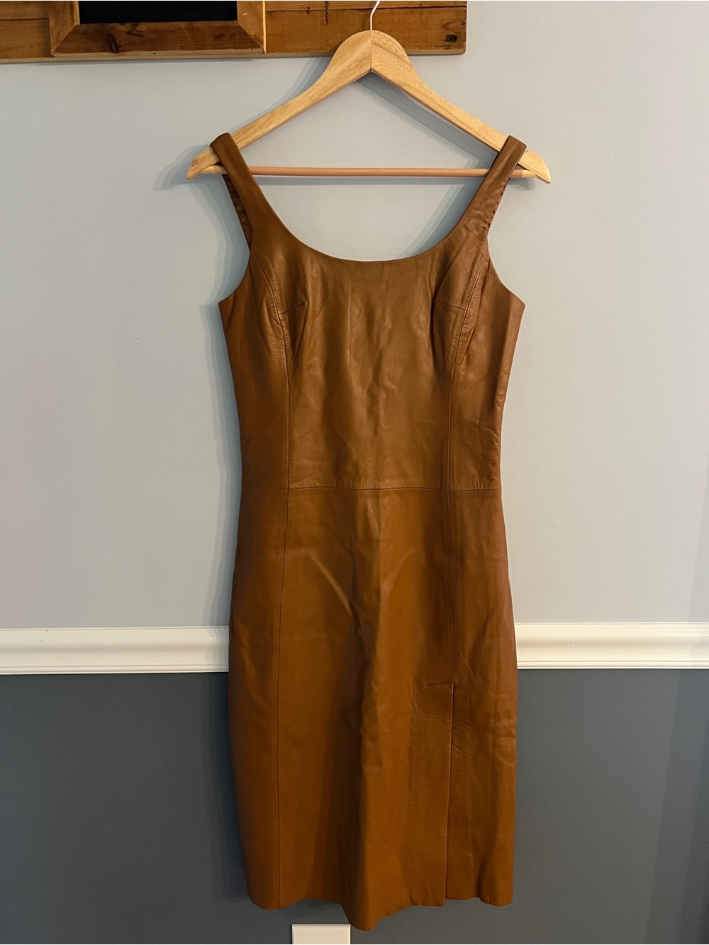 BCBG Max Azria 100% Leather Cognac Brown Sheath Midi Dress Size 6 - Picture 8 of 12